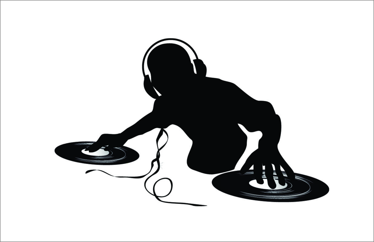 Dj com equipamento de som completo